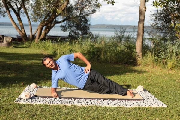 Bild 1 von 1: Aufrechte Haltung mit Andy Fumolo.