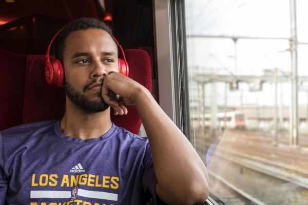 Bild 1 von 8: Anthony (Anthony Sadler)