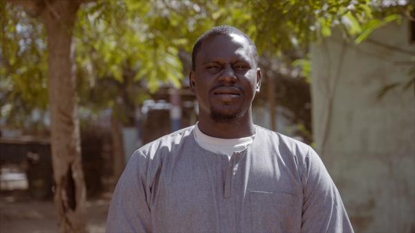 Bild 1 von 11: Journalist und Umweltreporter Mustapha Manneh aus Gambia