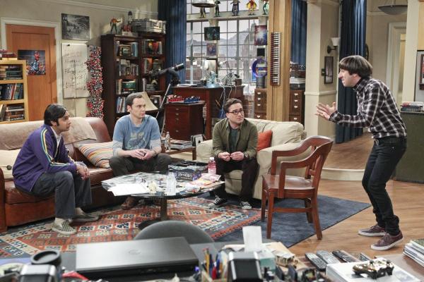 Bild 1 von 11: Howard (Simon Helberg, r.) braucht dringend Rat von seinen Freunden Leonard (Johnny Galecki, 2.v.r.), Raj (Kunal Nayyar, l.) und Sheldon (Jim Parson, 2.v.l.), da er Vater wird ...