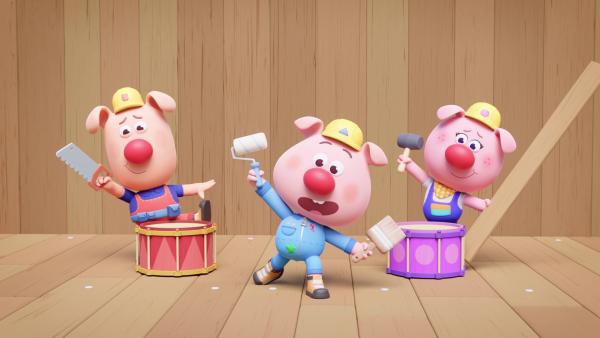 Bild 1 von 3: Die Werkel-Ferkel Cesar, Cornelia und Charlie müssen ihre Zirkusbühne wohl erst noch bunt anstreichen.