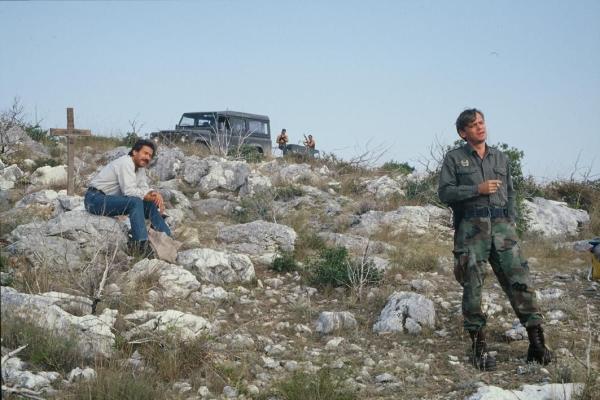 Bild 1 von 3: Horst Schimanski (Götz George, l.); Christian Wörner (Groth, Sylvester, r.)