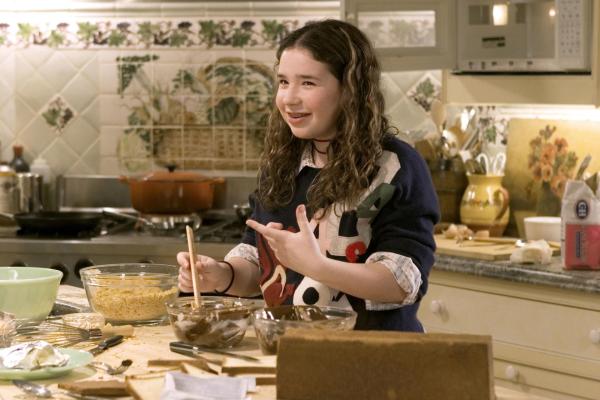 Bild 1 von 20: Der Schlankheitswahn ihrer Mutter geht ihr tierisch auf die Nerven: Bernice (Sarah Steele) ...