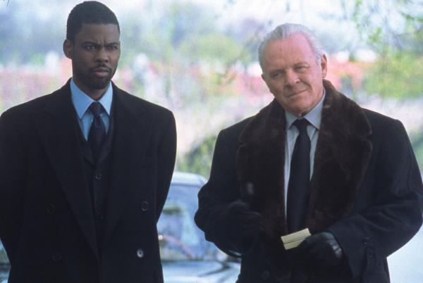 Bild 1 von 18: Als ein osteuropäischer Händler auf dem Schwarzmarkt eine Atombombe anbietet, sollen der routinierte CIA-Agent Gaylord Oaks (Anthony Hopkins, r.) und der ständig plappernde Buchmacher mit krimineller Neigung, Jake Hayes (Chris Rock, l.), diese einem anderen Interessenten vor der Nase wegkaufen, weil jener damit höchstwahrscheinlich einen Anschlag in den USA durchzuführen gedenkt ...