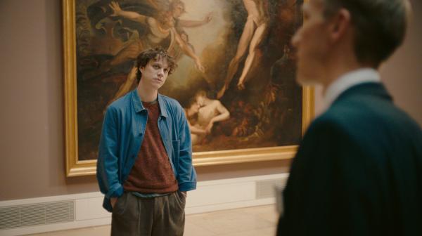 Bild 1 von 1: Zeno (Simon Steinhorst) im Museum