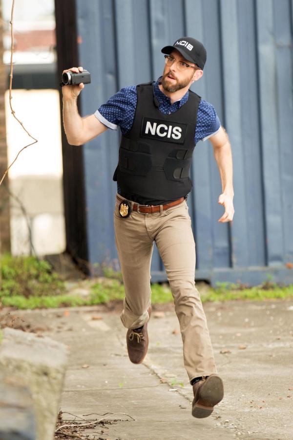 Bild 1 von 17: Auf der Jagd nach 80 Millionen verschollenen Dollar: Kriminologe Lund (Rob Kerkovich) ...