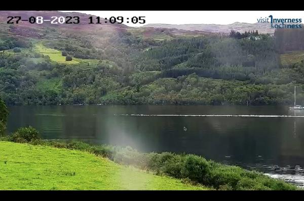 Bild 1 von 1: Der Mythos des Ungeheuers von Loch Ness wurde neu entfacht, nachdem man vor dem See in Schottland eine Webcam zur Beobachtung aufgestellt hatte.