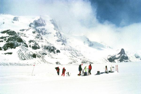 Bild 1 von 2: Team auf der Pasterze