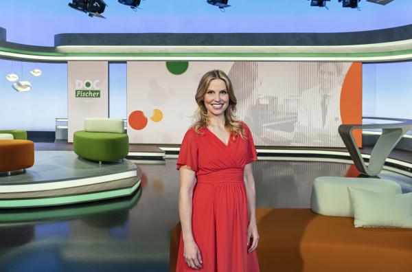 Bild 1 von 3: Moderatorin Julia Fischer.