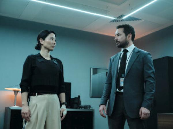 Bild 1 von 5: Red Eye - Season 2 - Episode 201