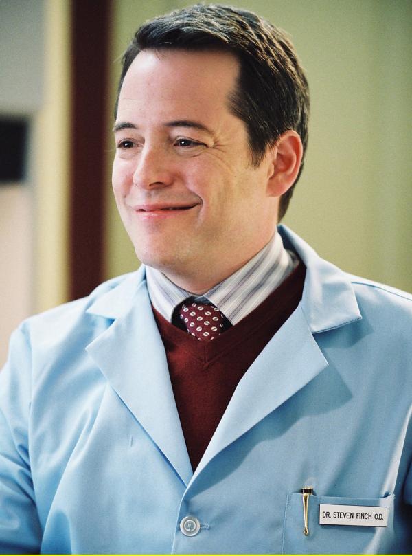 Bild 1 von 4: Hält sich selbst für den Weihnachts-King: Der Arzt Steve (Matthew Broderick).