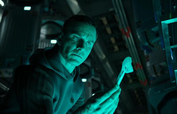 Bild 1 von 9: Walter (Michael Fassbender)