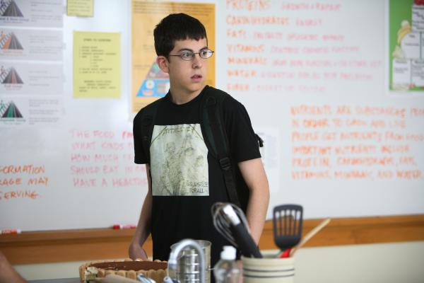 Bild 1 von 3: Fogells (Christopher Mintz-Plasse) gefälschter Ausweis soll den Jungs helfen, an den Alkohol heranzukommen. Nun hängt alles von Fogell und seinem Alter Ego \