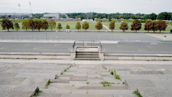 Bild 1 von 9: Im Bild: Das Reichsparteitagsgelände in Nürnberg, entworfen von Albert Speer.