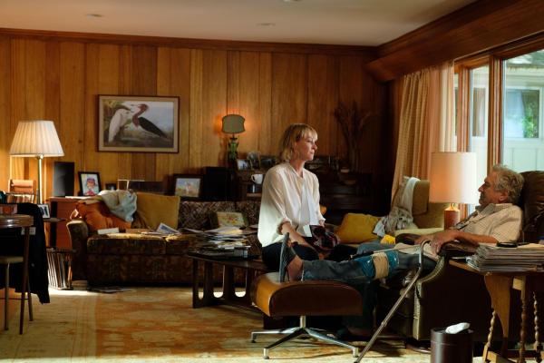 Bild 1 von 9: Sally (Uma Thurman, l.); Ed (Robert De Niro, r.)
