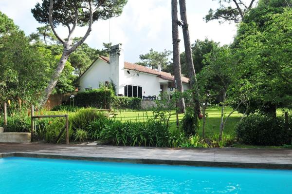 Bild 1 von 2: Das Sommerhaus der Stars