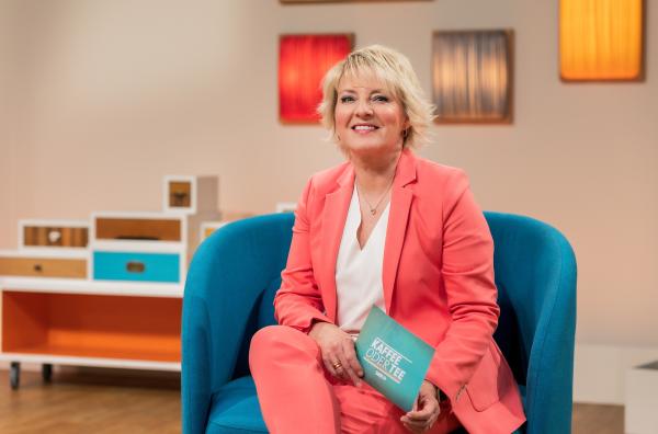 Bild 1 von 2: Das tägliche Servicemagazin des SWR Fernsehens bietet Wissenswertes aller Sparten.  Moderatorin Heike Greis präsentiert Gesundheitstipps, Rezepte, Ratschläge, Freizeitanregungen und Unterhaltung.