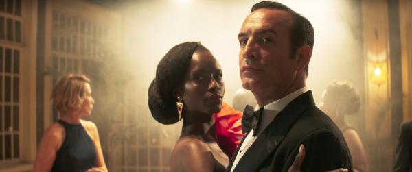 Bild 1 von 15: Bei einem Festball, zu dem die Präsidentengattin Zéphyrine (Fatou N'Diaye) OSS 117 (Jean Dujardin) geladen hat, kommt es zum großen Showdown.