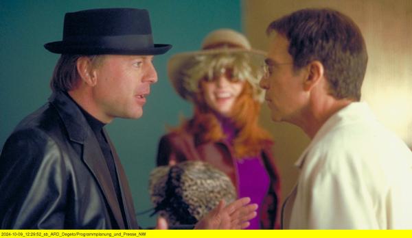 Bild 1 von 5: Das Gangstertrio - Der draufgängerische Joe (Bruce Willis, li.), sein hochintelligenter, aber hypochondrischer Kumpel Terry (Billy Bob Thornton, re.) und die faszinierende Kate (Cate Blanchett, Mitte).