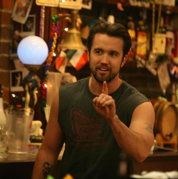 Bild 1 von 13: Mac (Rob McElhenney)