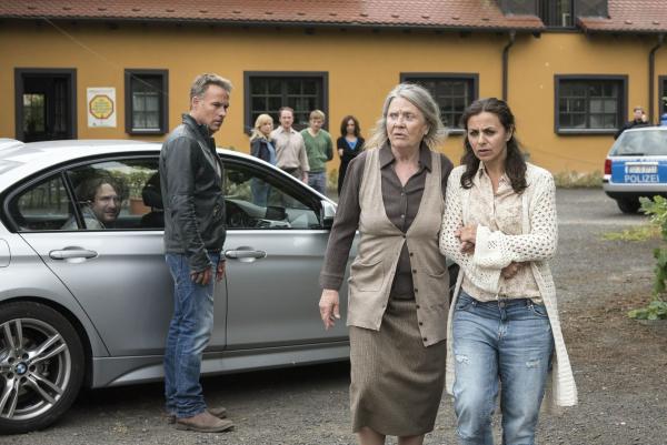 Bild 1 von 5: (v.l.n.r.) Enrico \