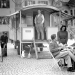 Menschen, die vorüberziehen