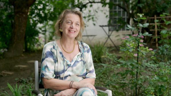 Bild 1 von 8: Im Bild: Architektin Jutta Wörtl-Gössler in ihrer privaten Grünoase.