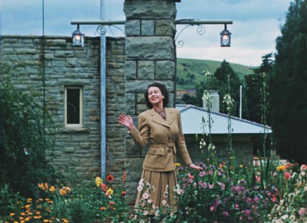 Bild 1 von 13: Im Bild: Prinzessin Elizabeth in Südafrika im März 1947 während einer dreitägigen Pause von allen offiziellen Aufgaben, im Royal-Natal-Nationalpark