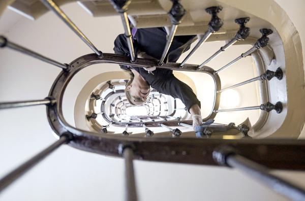 Bild 1 von 2: Seit 44 Jahren ist Frau Bodchon die Seele des Hauses in der Rue de Marseille.