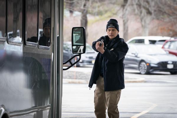 Bild 1 von 5: Marshal Brad Kimble (Lee Tergesen)